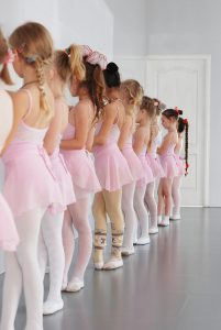 Ballett Früherziehung (4-5 Jahre) @ Philipp-Fenn-Halle, Mehrzweckraum | Dietzenbach | Hessen | Deutschland
